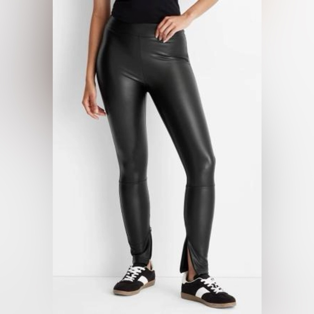 A New Day High-Waisted Faux Leather zip Leggings black Size XL